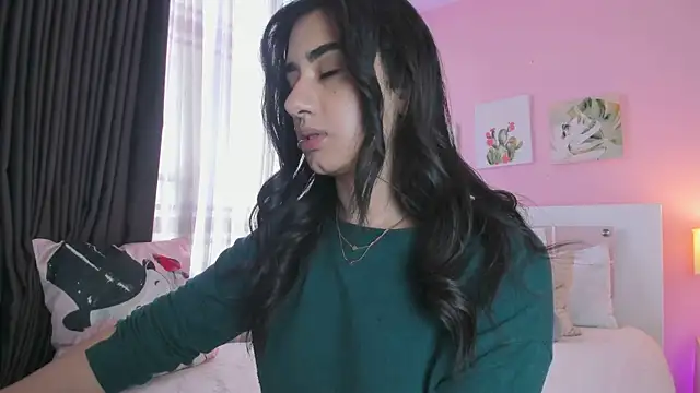 annadu011 online show from September 24, 2025, 3:04 pm