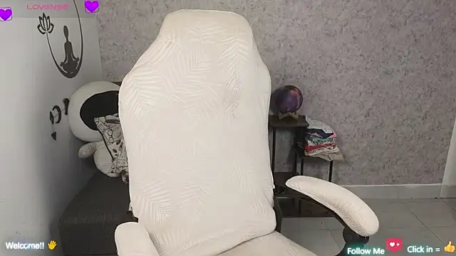 blue  moon  online show from March 18, 2025, 6:14 am