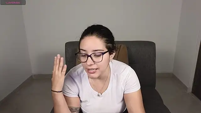 blue  moon  online show from October 8, 2025, 2:42 am