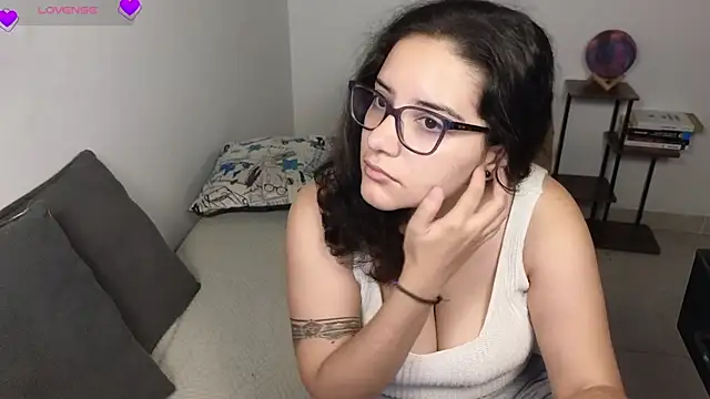 blue  moon  online show from March 31, 2026, 4:02 am