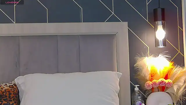 EmyLaveau online show from January 30, 2025, 6:46 am