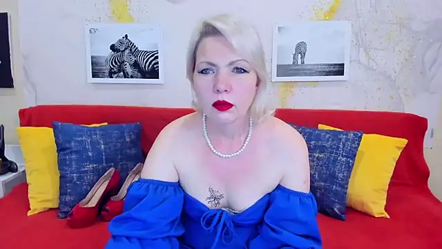 BeautyName online show from February 9, 2025, 8:13 pm