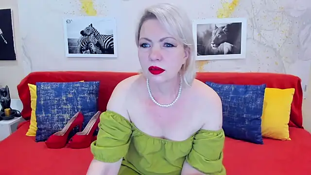 BeautyName online show from February 27, 2025, 7:47 pm