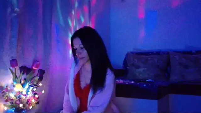 ElysaSun online show from March 4, 2025, 9:43 pm