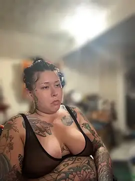 evacheers online show from April 18, 2026, 10:19 am