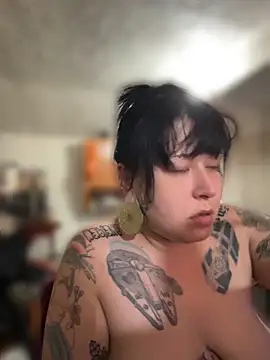 evacheers online show from April 18, 2026, 9:15 pm