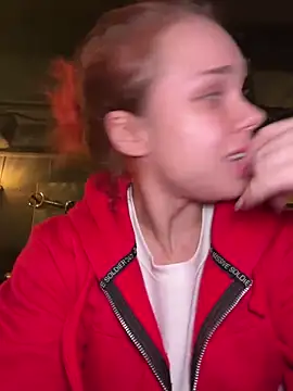 Snapshot of PennyPrincess chatting on December 6, 2024, 9:35 pm PennyPrincess online show from December 6, 2024, 9:35 pm