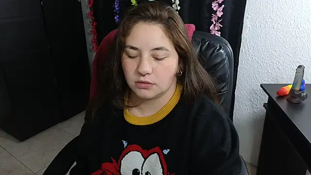 ann bronw online show from September 12, 2025, 1:06 am