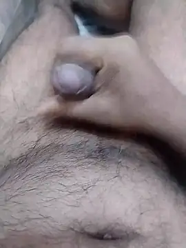 Rajxxxdx4u online show from April 5, 2026, 7:55 pm