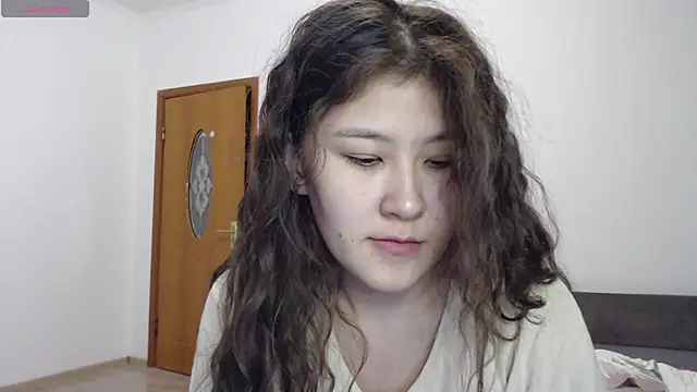 Snapshot of Riz_girl chatting on October 5, 2025, 6:39 pm Riz girl online show from October 5, 2025, 6:39 pm