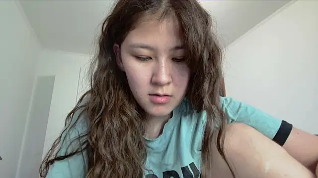 Snapshot of Riz_girl chatting on November 2, 2025, 11:23 am Riz girl online show from November 2, 2025, 11:23 am