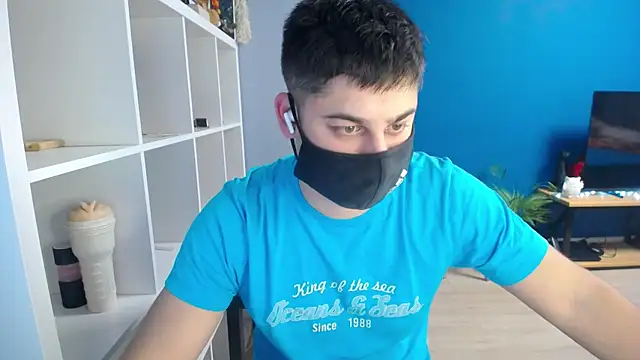 Tomguys online show from February 15, 2025, 5:28 pm