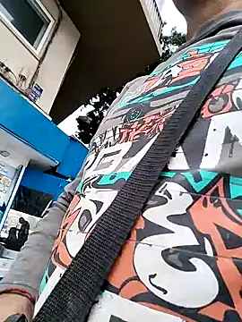 juandi21cm online show from March 3, 2025, 3:09 pm