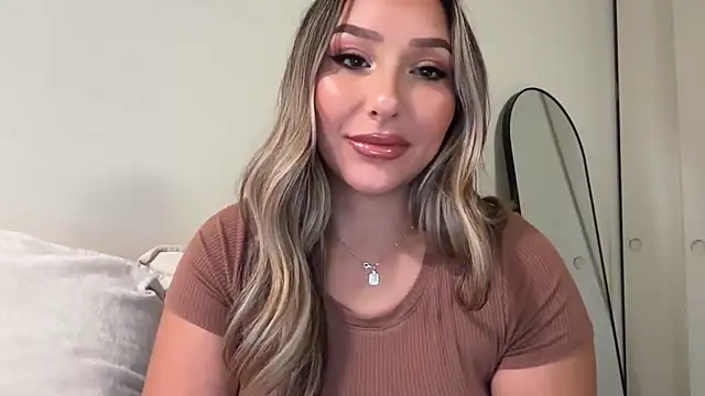 lustfulsmiles online show from September 9, 2025, 1:10 pm