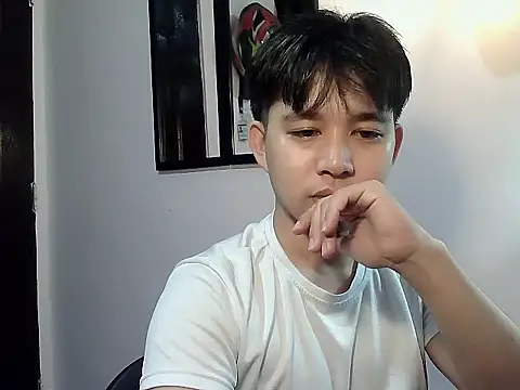 alfonsoasiancutie online show from December 21, 2025, 7:26 am