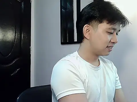 alfonsoasiancutie online show from December 22, 2025, 11:29 am