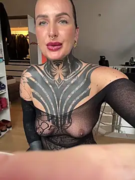 InkedBiitch online show from March 28, 2026, 8:14 am