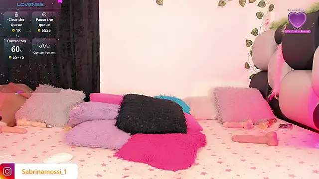 sabrinamossii online show from June 2, 2026, 7:32 am