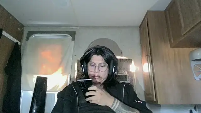 Snapshot of jceodo100 chatting on October 30, 2025, 4:52 pm jceodo100 online show from October 30, 2025, 4:52 pm