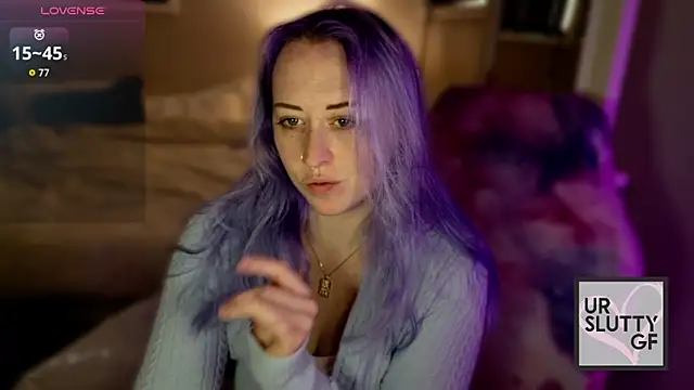 ursluttygf online show from March 3, 2026, 4:13 pm