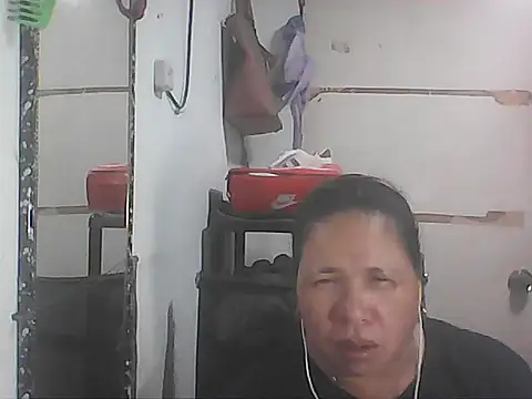 hotwet mama4uxx online show from January 7, 2026, 10:40 am