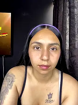 Snapshot of Lorena__ chatting on November 4, 2025, 8:52 pm Lorena online show from November 4, 2025, 8:52 pm