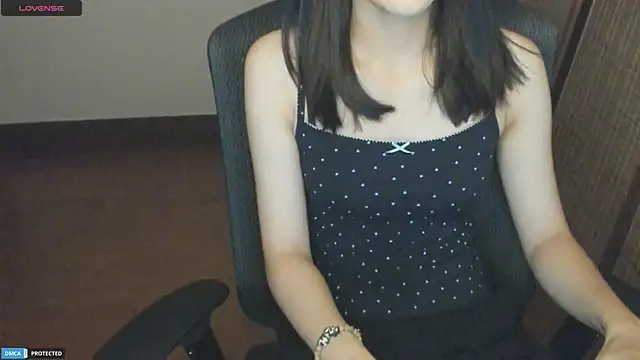 Ayase momo online show from June 9, 2026, 9:15 pm