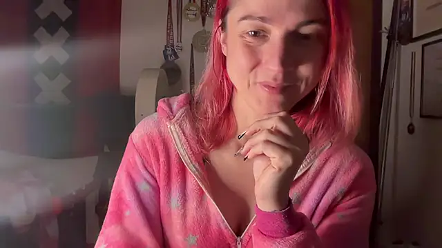 Nikky Divine online show from January 16, 2025, 7:31 pm