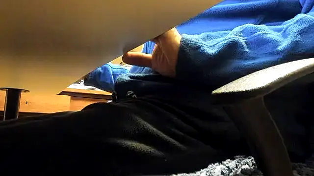 leccaleccafiga online show from November 2, 2025, 1:24 pm