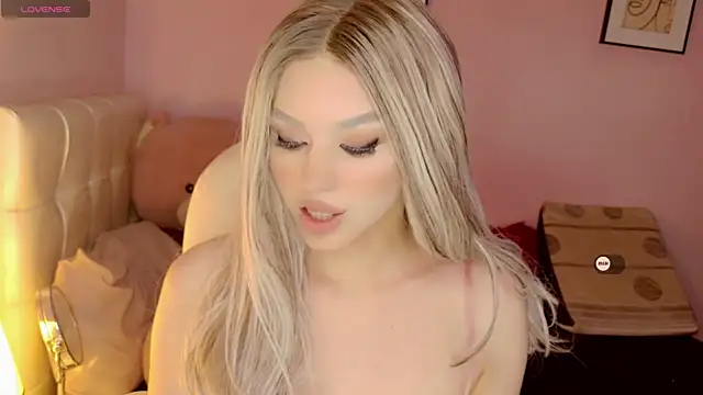 EvaEvangeline online show from March 19, 2025, 8:55 am