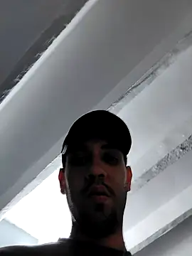 Snapshot of guyrick22 chatting on October 6, 2025, 9:56 pm guyrick22 online show from October 6, 2025, 9:56 pm