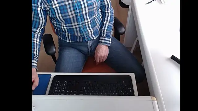 dutchpornking online show from February 25, 2025, 11:30 am