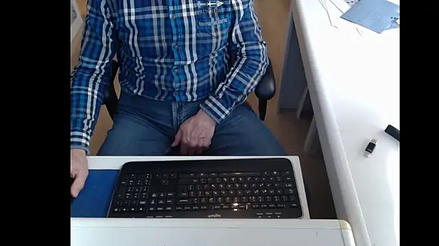 dutchpornking online show from March 8, 2025, 11:16 am