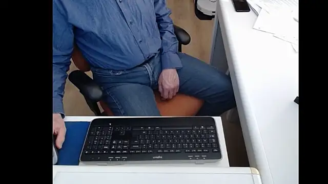 dutchpornking online show from March 18, 2025, 3:21 pm