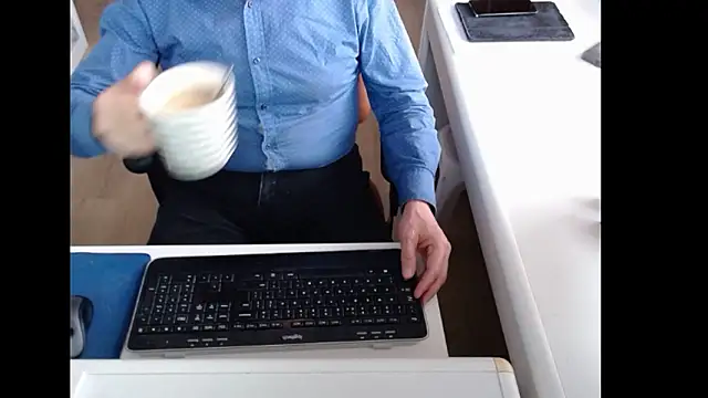 dutchpornking online show from March 20, 2026, 7:13 am