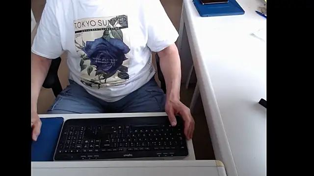 dutchpornking online show from June 8, 2026, 6:36 am