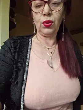 Chriss Tinaa online show from April 18, 2026, 3:32 am