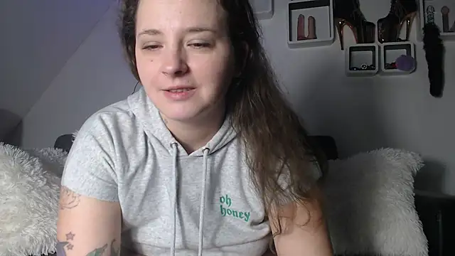 Snapshot of SexyJoy1991 chatting on December 19, 2024, 5:40 am SexyJoy1991 online show from December 19, 2024, 5:40 am