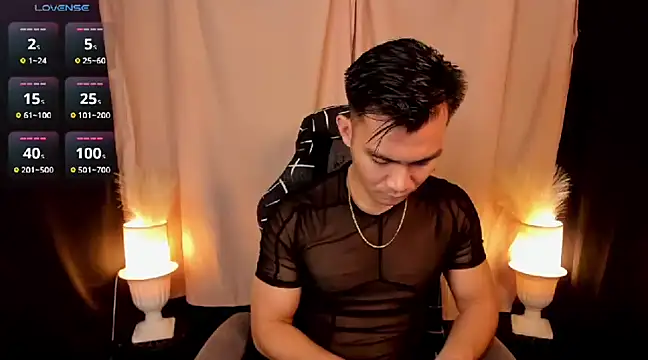 Snapshot of 000batman000 chatting on February 4, 2025, 1:27 pm 000batman000 online show from February 4, 2025, 1:27 pm