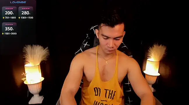 Snapshot of 000batman000 chatting on March 15, 2025, 1:52 am 000batman000 online show from March 15, 2025, 1:52 am