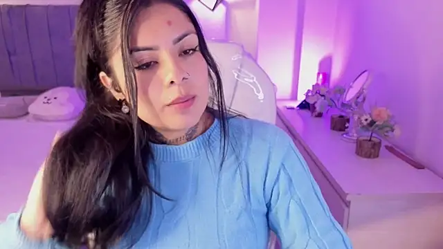 Catalinaa martinez online show from October 9, 2025, 2:53 am