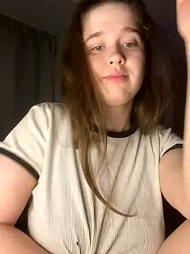 HornyGirlH online show from November 3, 2025, 2:35 am