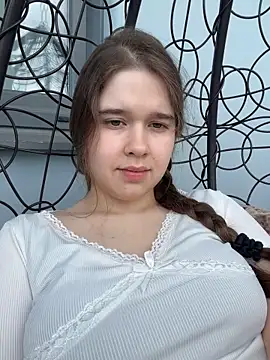 HornyGirlH online show from May 23, 2026, 1:48 pm