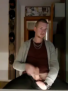 Playbunniboy online show from November 26, 2025, 6:09 pm