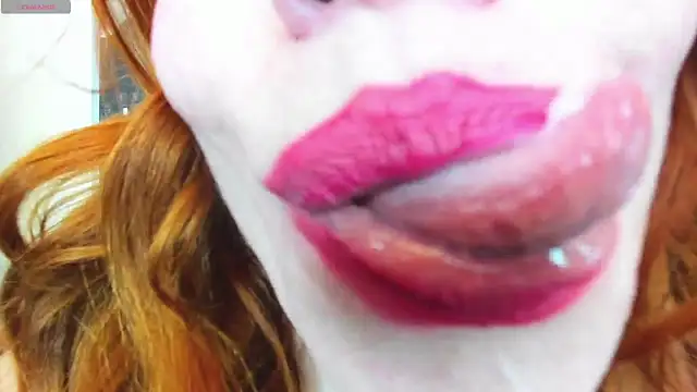 Snapshot of softlysoftlyasbeauty chatting on February 26, 2025, 2:25 pm softlysoftlyasbeauty online show from February 26, 2025, 2:25 pm