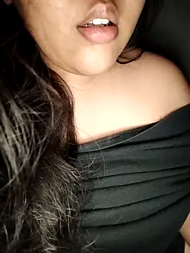 Annerae online show from September 26, 2025, 6:23 pm