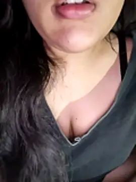 Annerae online show from November 7, 2025, 4:29 pm