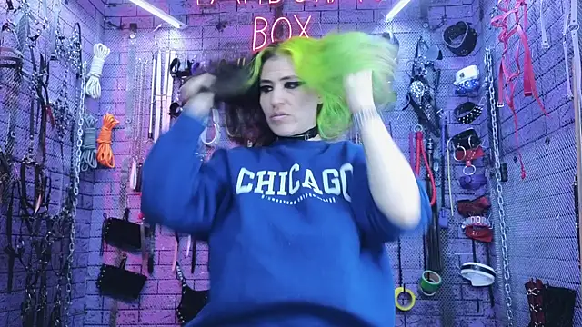 PANDORANEZZ online show from February 15, 2025, 8:33 am