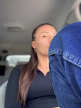 YOUR-KARINA online show from January 24, 2025, 9:06 am