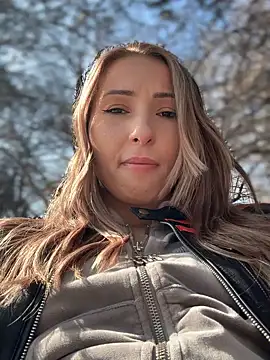 YOUR-KARINA online show from March 14, 2025, 6:32 am